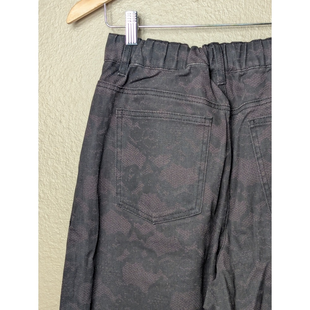 Obey Floral Lace Denim Pants Womens 26 Black Straight Leg High Rise Streetwear - Picture 10 of 12